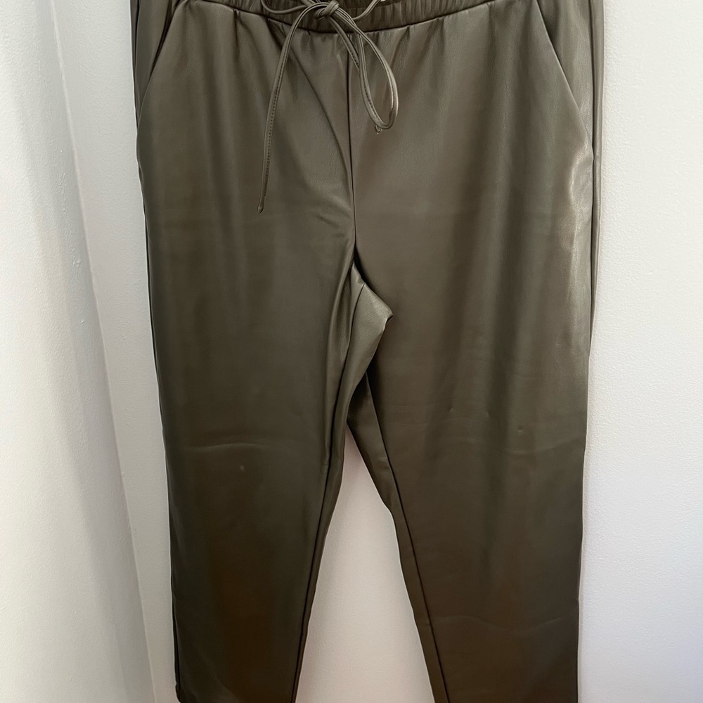 Olive Green woman pants loft